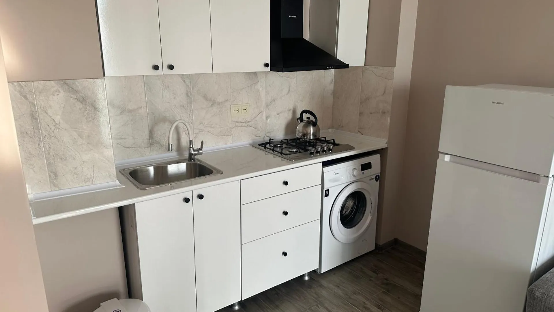 Comple Del Mar Apartment Batumi 0*,  Georgia
